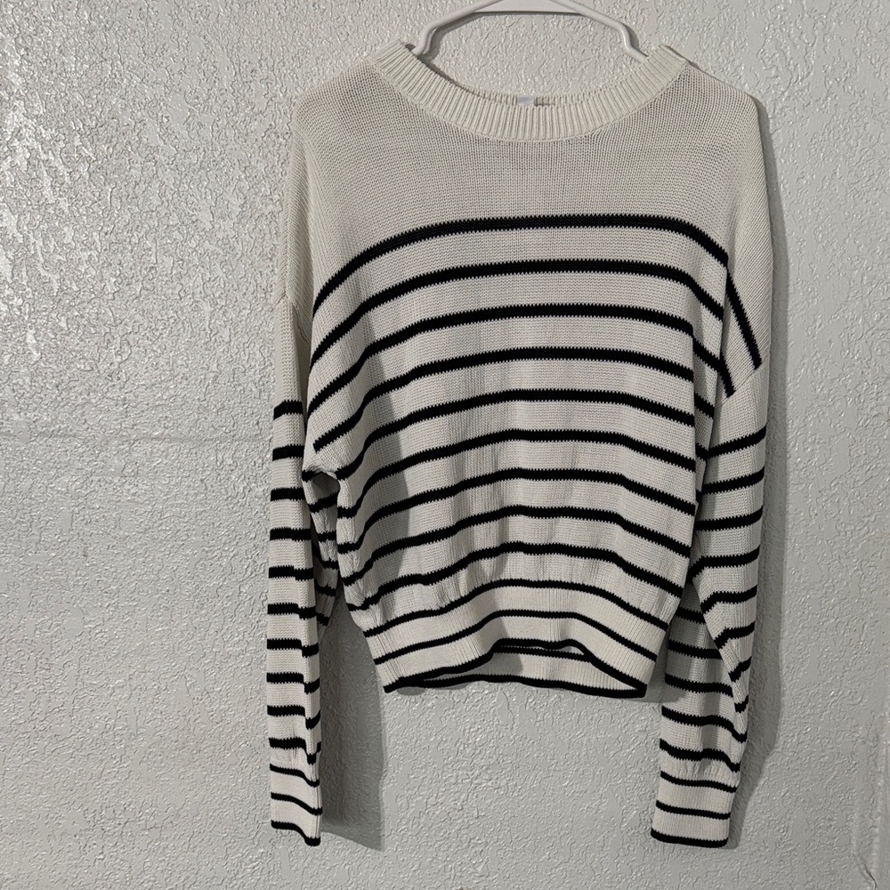 Ann Taylor Weekend Cream Ribbed Crewneck Sweater